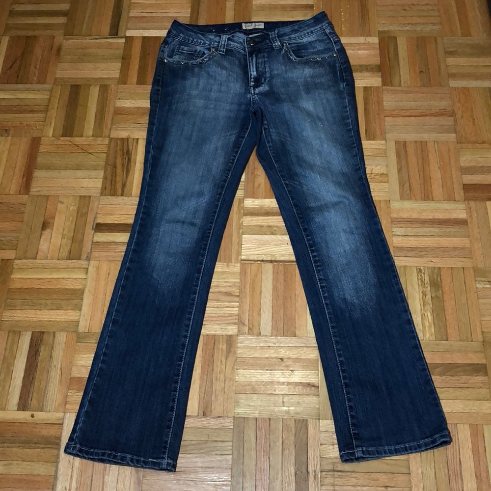 Earl Jeans Bootcut flap‎ pockets.